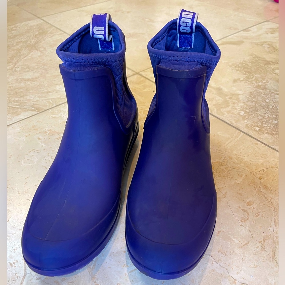 Ugg rain boots, women’s size 7